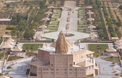 nareli-jain-temple1-750x500